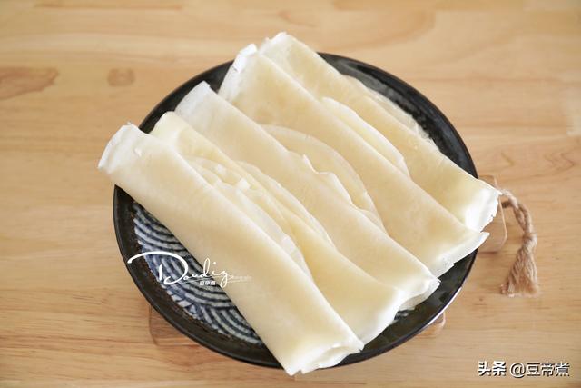 50斤大袋面粉怎么保存，50斤面粉用什么容器储存好（除了包子馒头还能做很多美食）