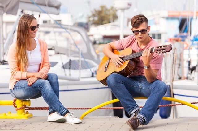 如何学唱歌入门教程，学唱歌入门教程（实用、有效的学唱歌入门教程）