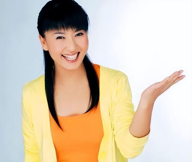 “二人转女王”闫学晶：两段婚姻三个孩子，两任丈夫都是二婚