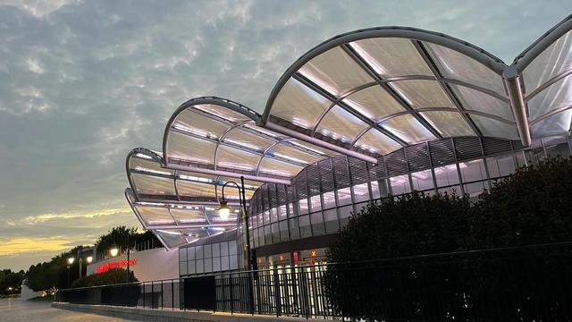 上海到青岛多远，上海到青岛的路程（上海青岛往返1400公里全程无高速沿途城市蜻蜓点水游）