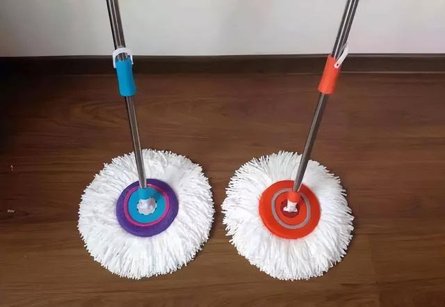 用啥拖地又干净又亮，水中加什么拖地最干净（几样东西混起来）