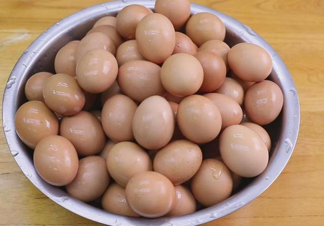 老年脑吃什么调理，人老了最怕“老年痴呆”