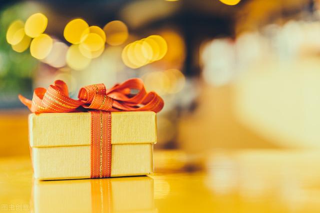 女人生日祝福语，给女性朋友生日祝福语（生日祝福语 生日祝福语大全）