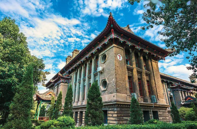 河南农业大学是211还是985，河南农业大学是985还是211（曾被分拆出十几所大学）