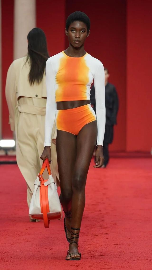 element是什么牌子，ELEMENT是啥牌子的电视（95岁的FERRAGAMO）