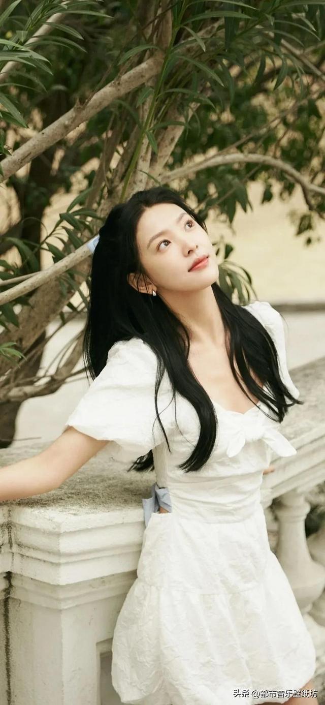 章若楠个人资料，章若楠个人资料体重（章若楠高清性感写真）