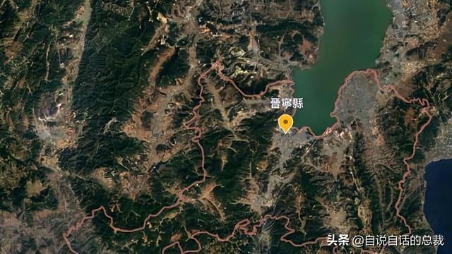 小龙虾属于海鲜类吗，小龙虾是海鲜吗（龙虾：从小龙虾到大花龙）