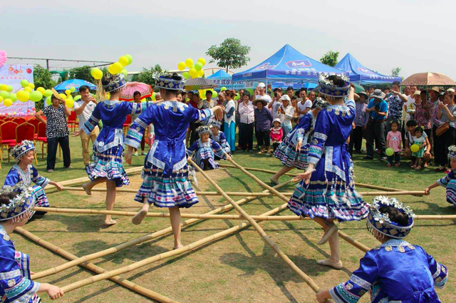 农历三月三日是什么节日，阴历三月三是什么节日（放假、祭祖、山歌大赛）