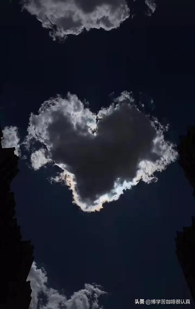 唯美的天空图，唯美的天空图片粉色（云朵图片高清唯美）