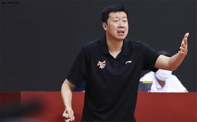 王治郅nba个人资料，45岁的王治郅