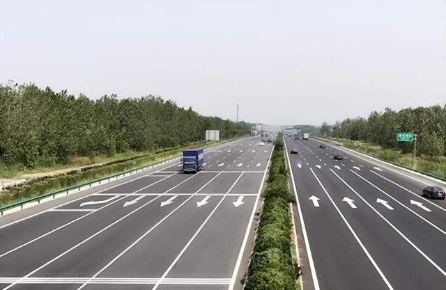 广东粤港高速公路规划，广东将以高标准改扩建一条高速
