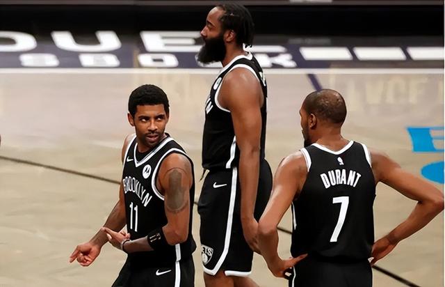 我闭上眼睛就是天黑，阿杜在车底是什么意思（篮网，将欧文打回“人间”）