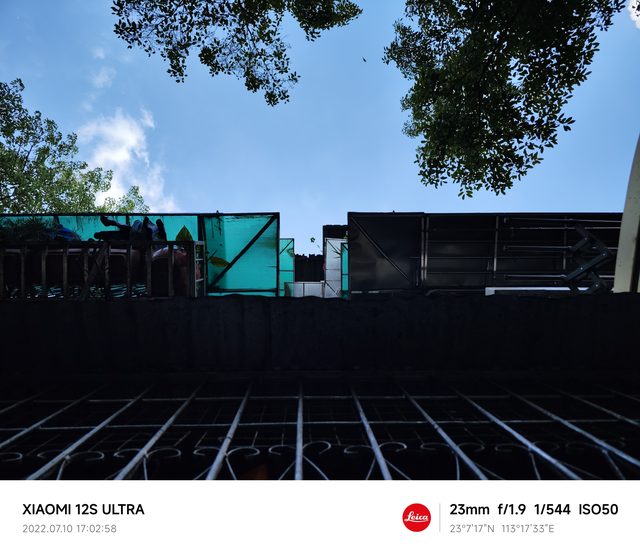 苹果12亮度老是自动暗下来怎么办，苹果12屏幕亮度老是自己变暗怎么办（是米味、是徕卡味、还是高端味）