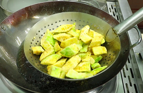 怎样做烧茄子、烧茄子的做法，烧茄子的做法 烧茄子怎么做（茄子的5种素烧做法）