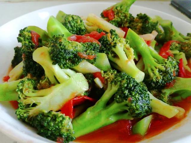 番茄怎么做才好吃，番茄怎么做好吃又营养（番茄别再炒蛋了）