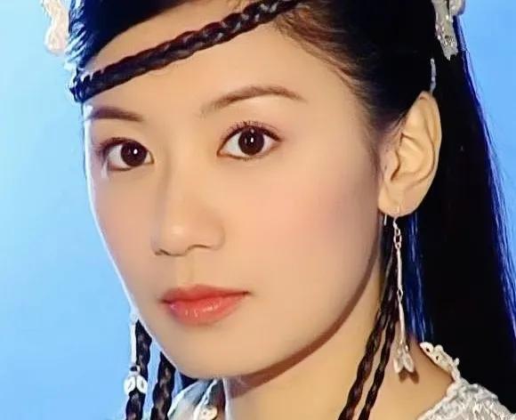 世界上最美的眼睛，世界上最美的眼睛长什么样子（星星般的眼眸里有星辰大海）