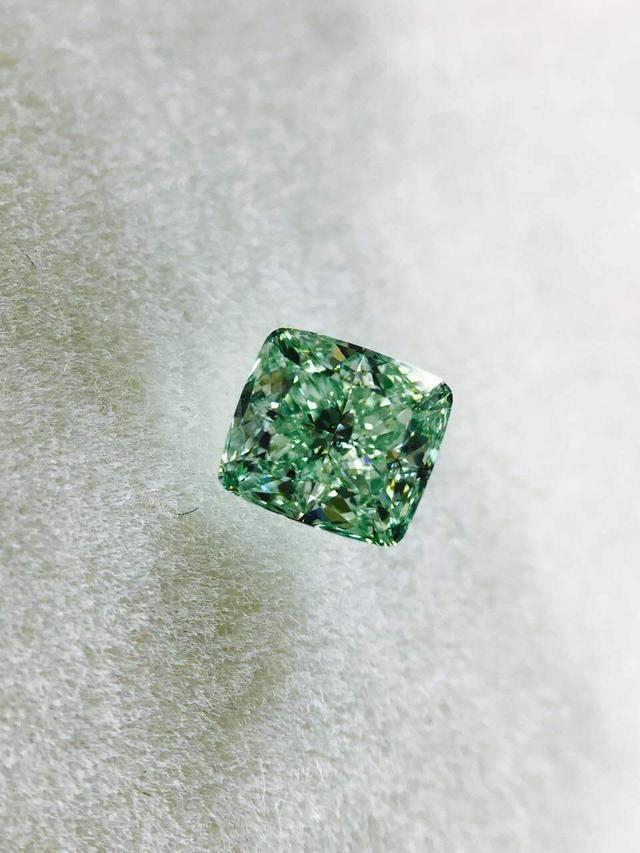 紫颜色，紫色分类（钻石的“魔法色彩”盘点出各种各样的彩色钻石）