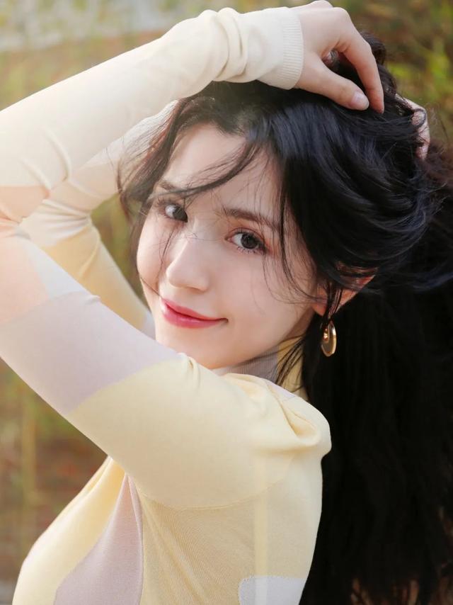 如何化彩妆，如何化彩妆教程视频教程（新手一看就会的4个万能妆容公式）