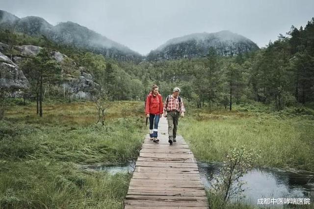 肺气肿偏方，最有效老年肺气肿偏方（偏方治疗肺气肿一个月后）