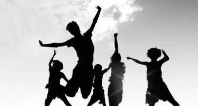 人类的四种基本情绪包括哪些，人的基本情绪有哪四种（情感）