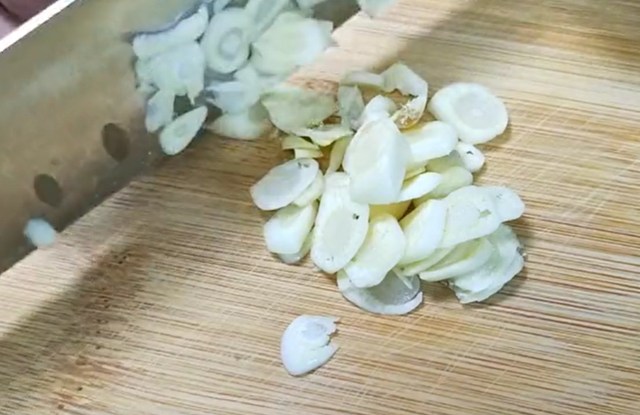 蟑螂幼崽怎么消除，蟑螂最怕三种克星（分享一个蟑螂怎么消灭最彻底的小妙招）