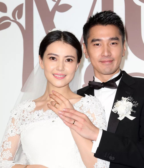高圆圆还是大家心中的那个女神，高圆圆的婚姻是否真如表面那般幸福