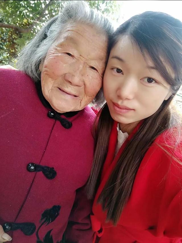 外婆说歌词完整版，外婆说歌词（我的外婆说）