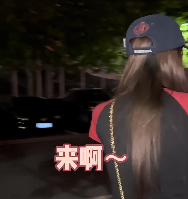 戴“名表”穿“名牌”？变形计李勒优被批忘本，崔晋现身霸气护妹
