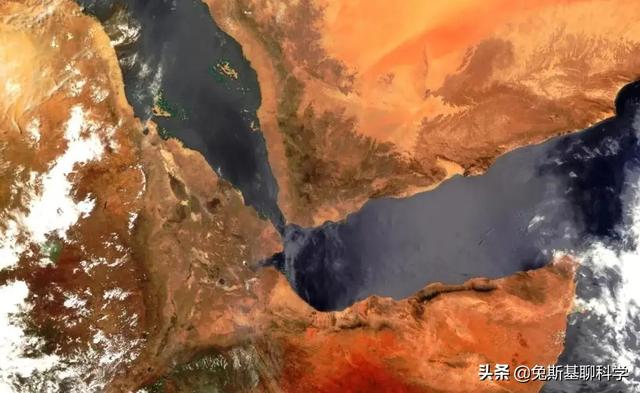 欧洲最大的岛屿是，世界最大岛屿（地球上的6个大海之最）