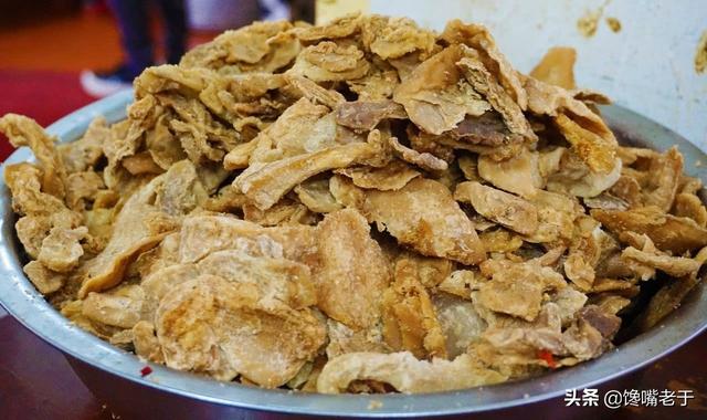 脆哨（脆哨怎么吃），到底哪里的猪油渣最好吃（问一下脆哨怎么做）