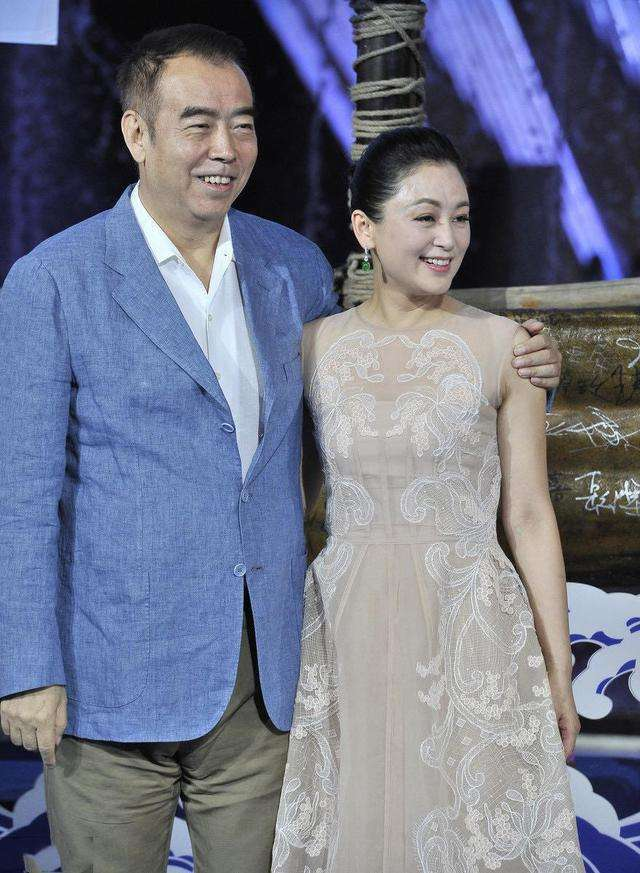 陈雨昂是陈红亲生的吗，陈红儿子陈雨昂（他为何转身就娶小16岁的陈红）