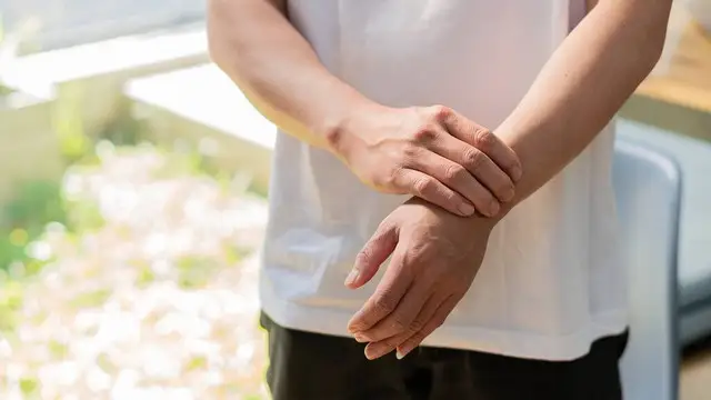 藤黄健骨丸是治疗什么病的？