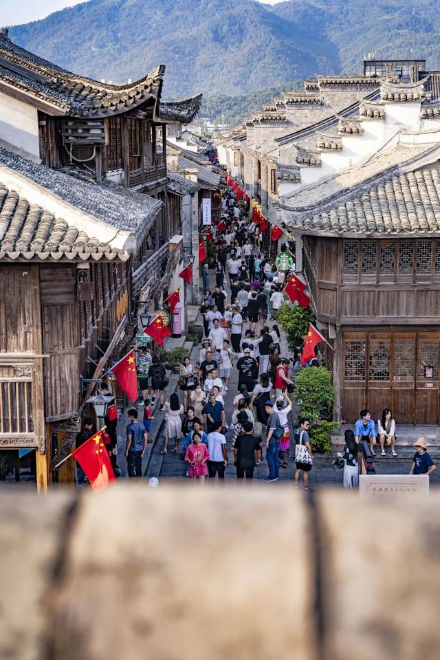 浙江临海旅游景点，台州临海附近的旅游景点推荐（人气排名浙江省第二的临海）