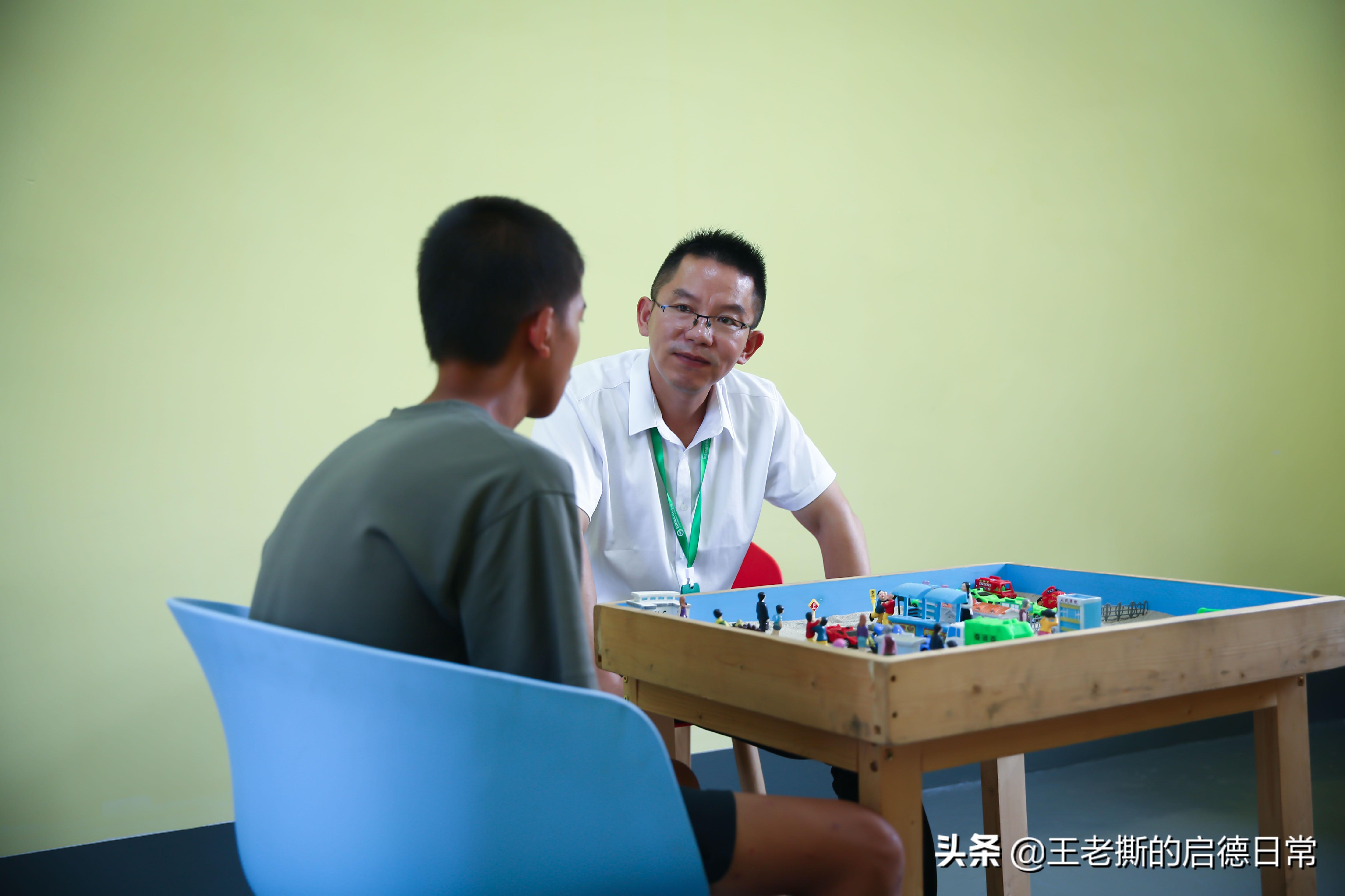 16岁男孩叛逆期特别严重怎么办，16岁儿子叛逆期严重怎么办（16岁孩子叛逆不严重的情况）