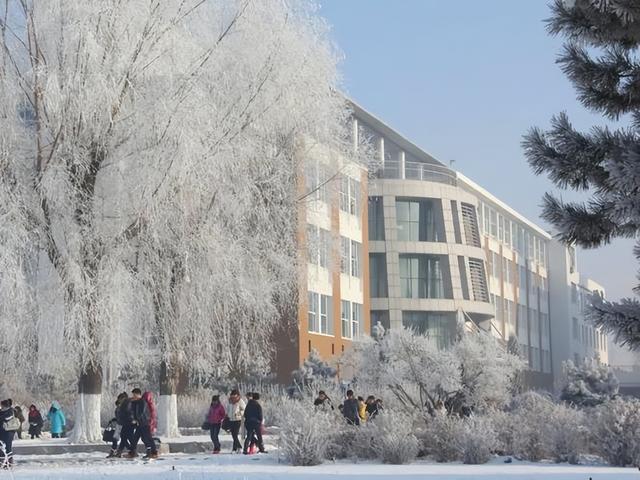 白城师范学院是几本，白城师范学院几本大学（通化师范学院、白城师范学院）