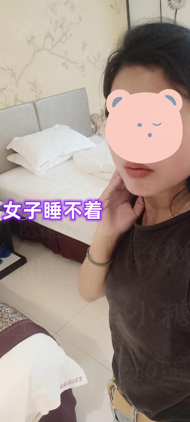 科目三女生一般练多久，科目三一把过绝招（教练开3人间“男女混住”）