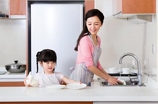 把孩子的什么发展需要作为，孩子全面发展的重要性（妈妈越懒养出的孩子越有出息）