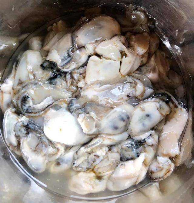牡蛎和生蚝的区别，鲍鱼牡蛎和生蚝的区别（长得一模一样的生蚝和牡蛎）