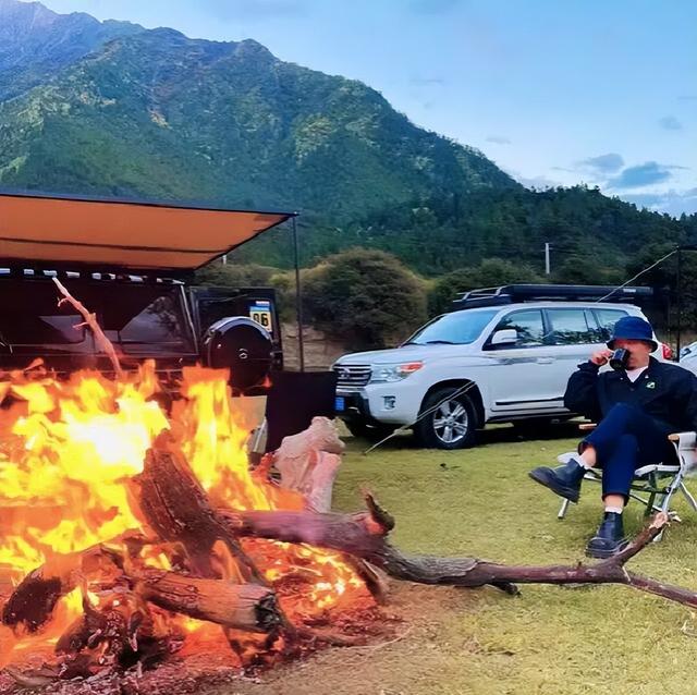 我难过歌词含义，我难过歌词（莫过于在歌曲中找到自己）