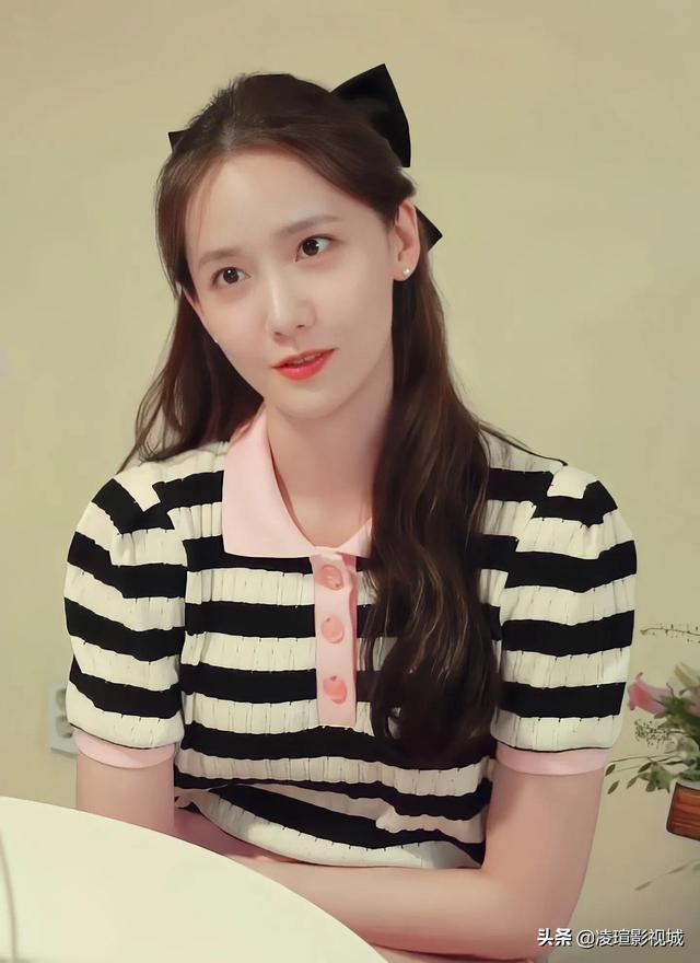 林允儿动态壁纸，高清可爱动态壁纸林允儿（韩国女星壁纸图片分享）