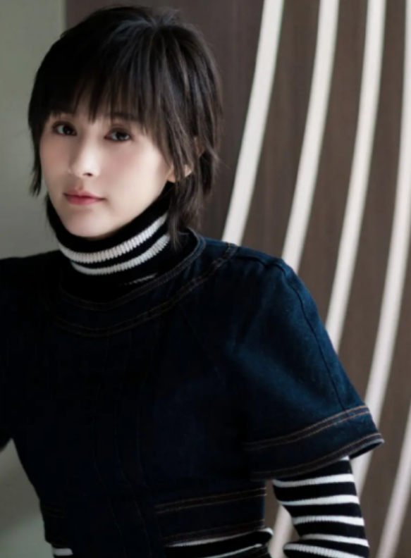 冯提莫个人资料，冯提莫个人资料身高（9位“矮个子”女星）