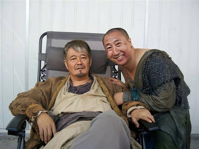 痛惜！10位车祸去世的明星，最大50岁，最小25岁，有5人未满30岁