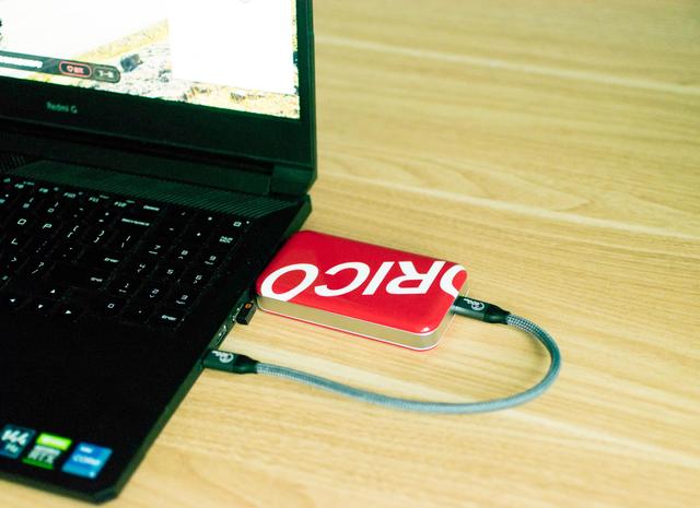 笔记本固态硬盘怎么选，怎么挑选笔记本电脑固态硬盘（用比内置硬盘还快的移动固态硬盘）