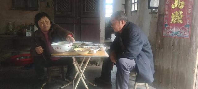 爸爸生日的暖心文案，爸爸生日的暖心文案承蒙时光不老（祝父亲生日快乐吉祥）