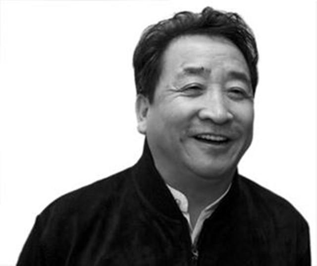 姜昆郭德纲冰释前嫌？一改往日口风认可德云社，10年恩怨两清了？