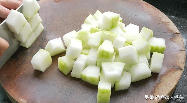 海米应该怎么吃，海米怎么吃最有营养（这做法我家一周吃3次）