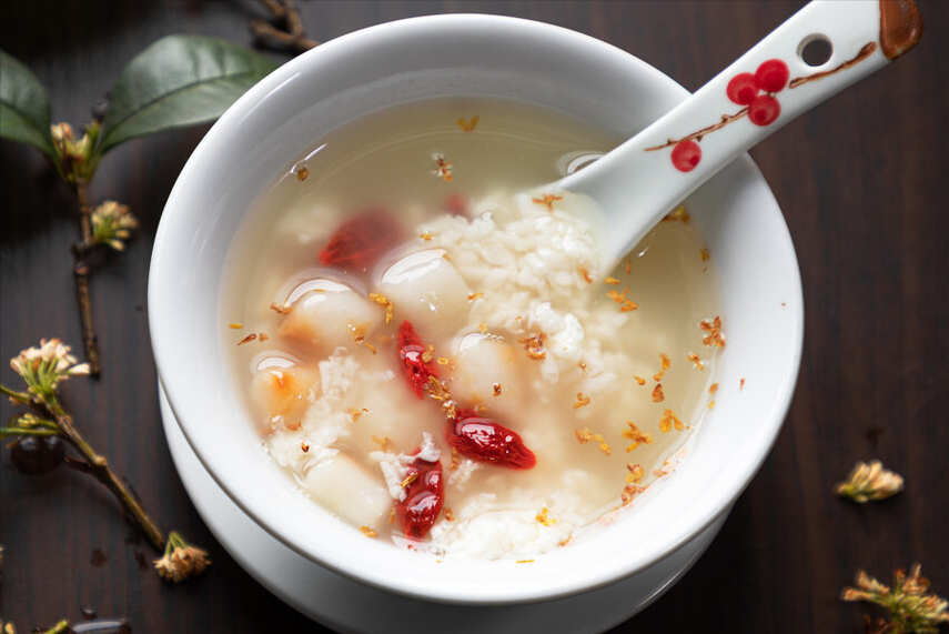 手把手教你自制甜酒酿,酒香四溢味道醇厚,夏天更容易成功