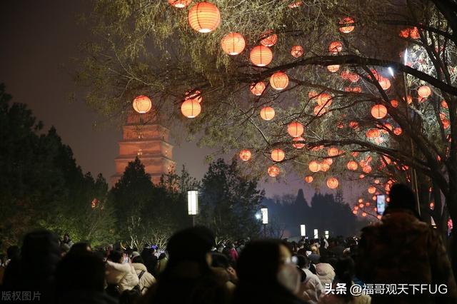 西安大雁塔音乐喷泉，西安大雁塔喷泉劲爆（西安大雁塔）