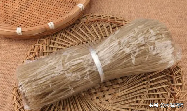 垃圾食品有哪些，十大垃圾食品有哪些（汉堡方便面排不上号）