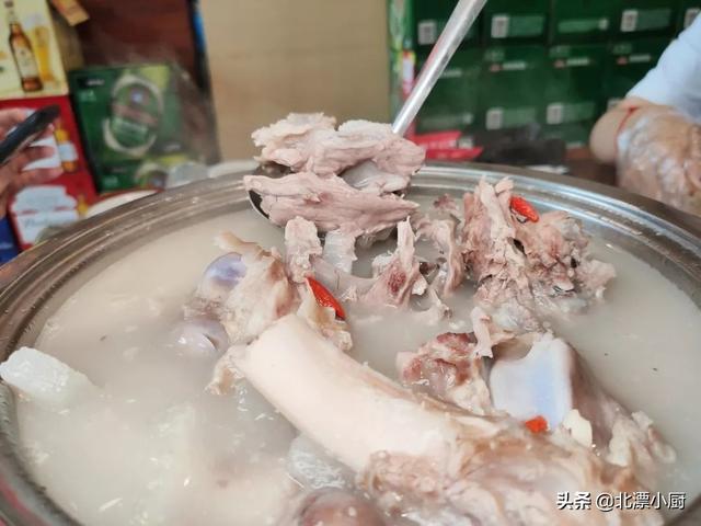 如何炖羊肉好吃，如何炖羊肉又软又好吃（只需2样料）